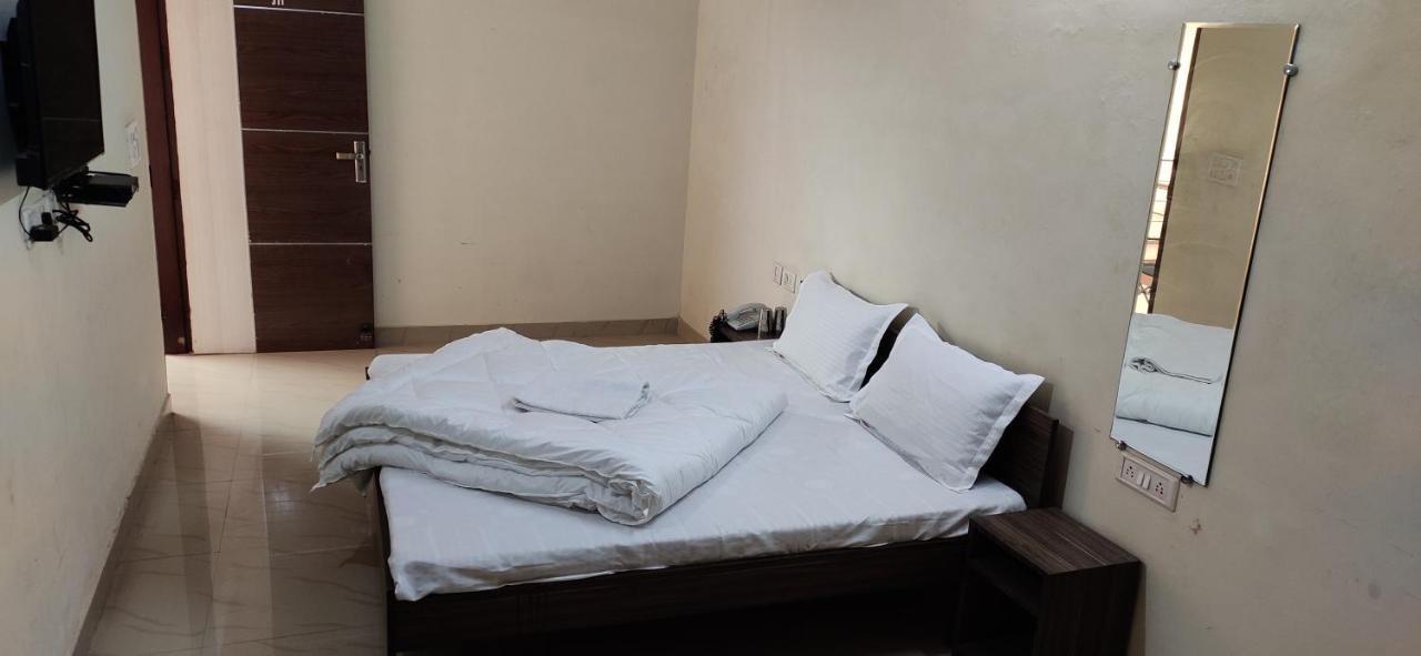 Gopi Dham Hotell Haridwār Eksteriør bilde